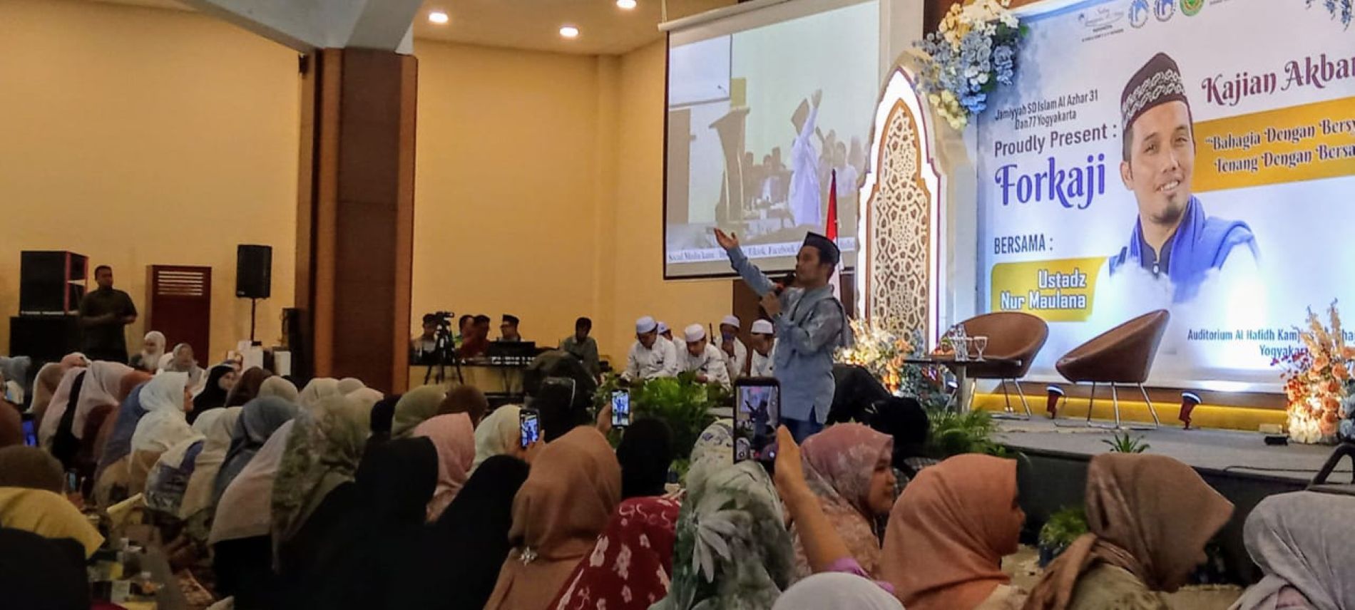 Ustadz Maulana: Jangan Biarkan Hidup Kosong Tanpa Ibadah dan Silaturahmi