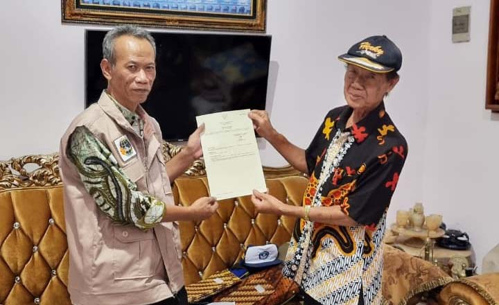 ANTASENA Sambangi Warga Jogja, Bawa Buah Tangan Sertipikat