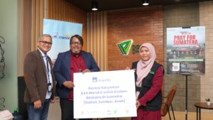Lewat Badan Amal Berbasis Agama, AXA Mandiri Salurkan Bantuan bagi Korban Bencana Sumatra