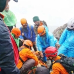 Ditemukan Setelah 17 Hari, Jenazah Pendaki Gunung Slamet Masih Utuh di Jurang 20 Meter