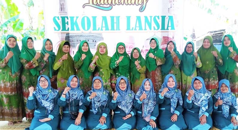 Belajar Tak Mengenal Usia! Muslimat NU Godean Resmikan Sekolah Lansia Husnul Khotimah