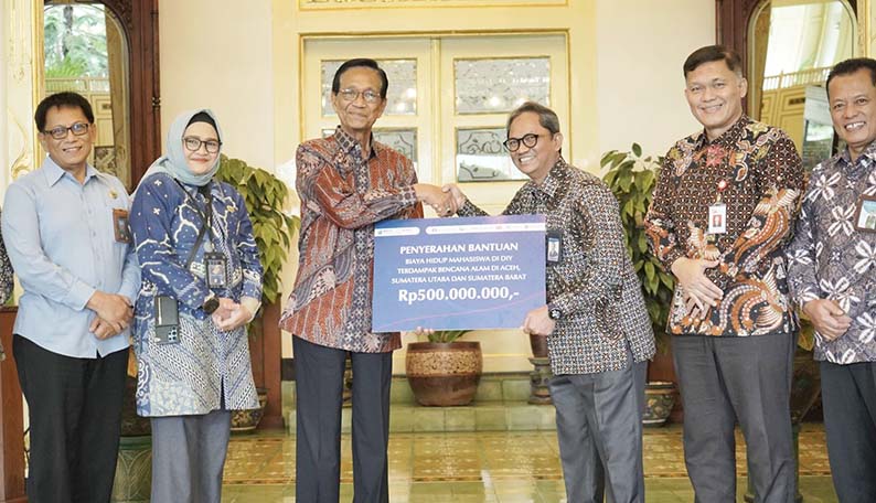 Perpanjang Subsidi “Living Cost” 1.296 Mahasiswa Terdampak Bencana Sumatera, Sultan: Jangan Sampai Ada yang DO