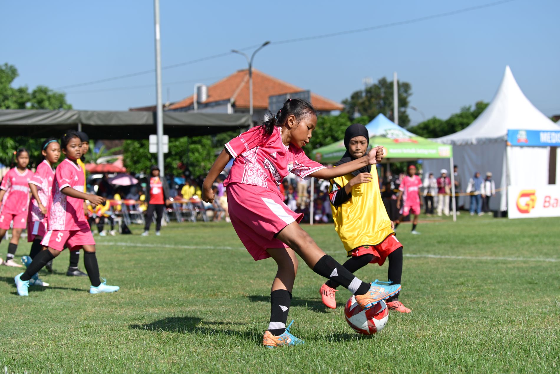 MilkLife Soccer Challenge Konsisten Dorong Pembinaan Sepak Bola Putri Usia Dini