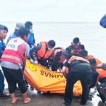 Nelayan Batang yang Tenggelam Saat Perbaiki Kapal Ditemukan Meninggal, Basarnas Evakuasi di Tengah Laut