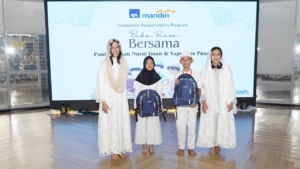 PT AXA Mandiri Financial Services Buka Puasa Bersama Anak Yatim serta Berbagi Ilmu Literasi Keuangan dan Perlengkapan Sekolah