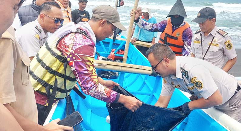 Nyaris Lolos ke Singapura, Bea Cukai Gagalkan Penyelundupan 54 Ribu Benih Lobster di YIA