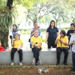 Di Rumah Atmabrata, PT AXA Mandiri Financial Services Peringati Hari Lansia