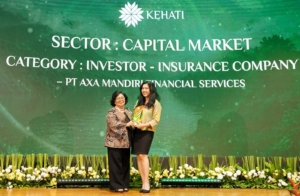 AXA Mandiri Raih Penghargaan ESG Award 2026 by KEHATI Kategori Investor-Insurance Company