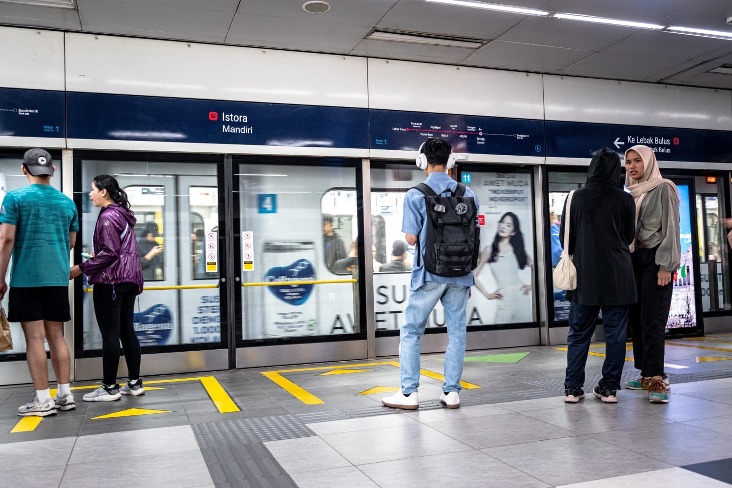Program Menarik Nih! Beli Tiket Langganan, Pengguna MRT Dapat Perlindungan Kecelakaan Hingga Rp100 Juta